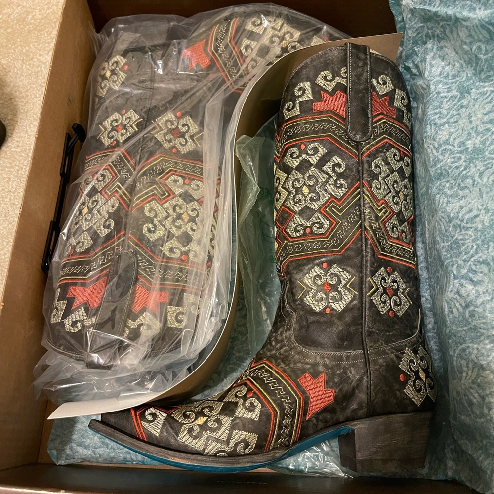 Embroidered Western Cowgirl Boots in Black with Red & Silver Accents